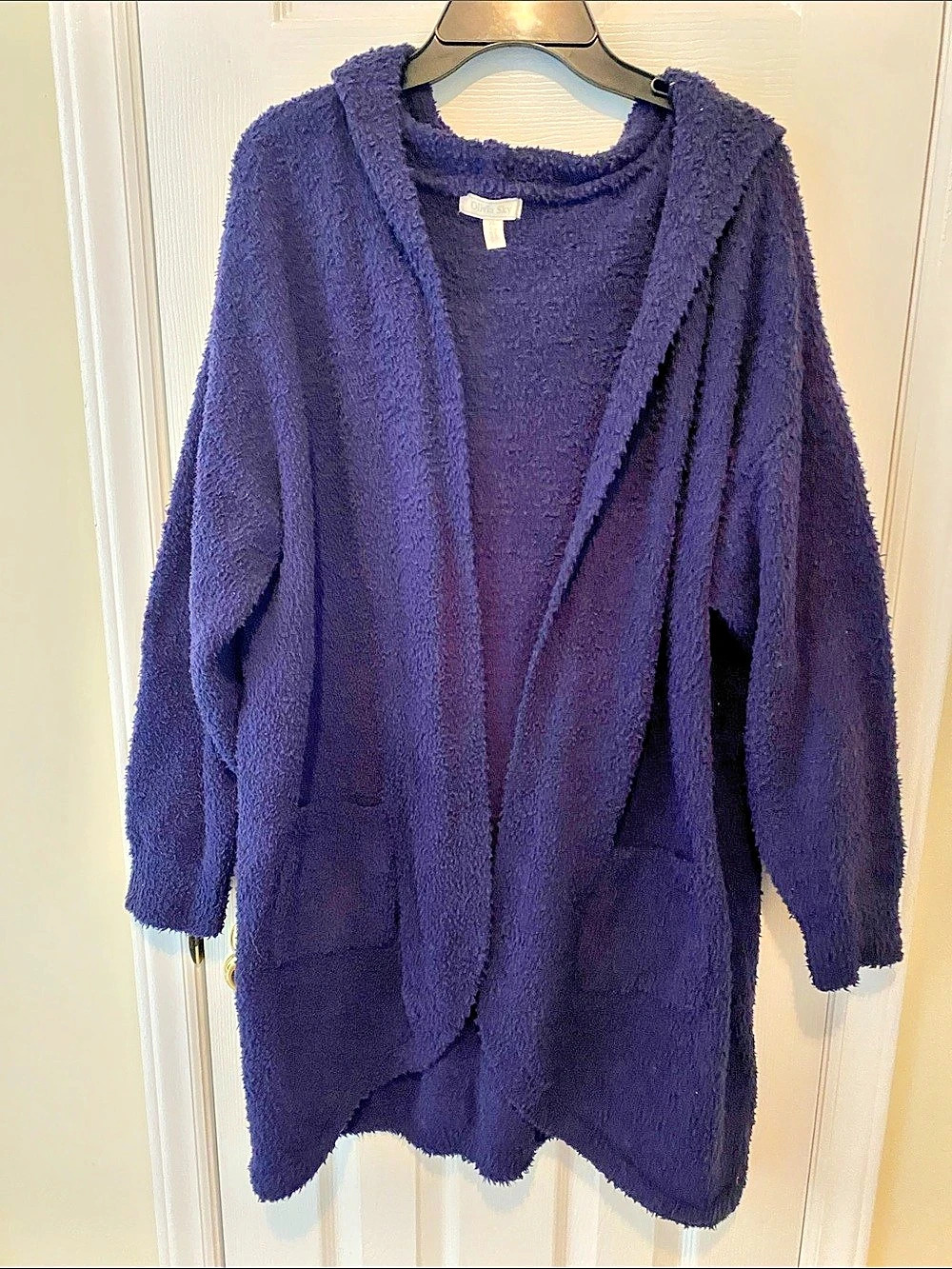 Olivia Sky Navy Blue With HoodiebSweater Size XL Like New
